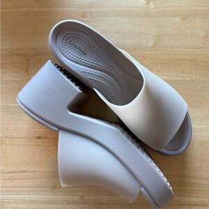 CROCS Brooklyn Frosted Slide Heel